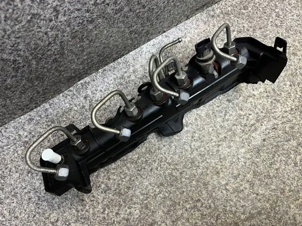 Brandstofrailsensor OEM 0281002836 voor Suzuki image 3