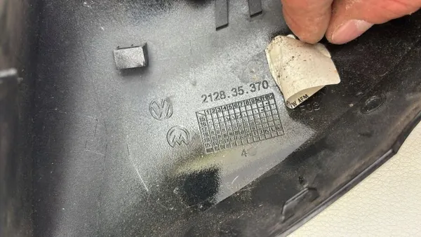 OEM 212835370 Oikea etupeilin kansi VW Polo V:lle image 3
