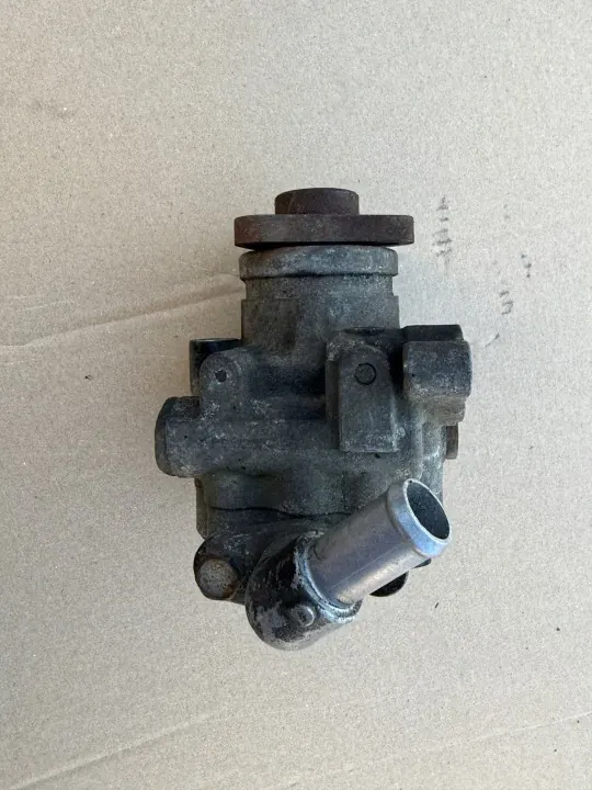 Pompe de direction OEM 2H6422154 pour Audi VW image 3