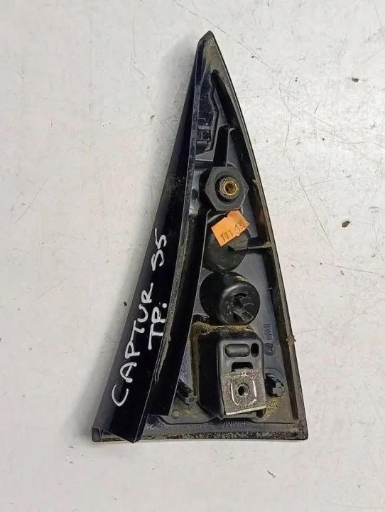 Renault Captur I LIFT 13-19 Moldura traseira direita OEM 960323726R image 3