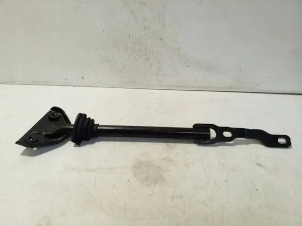 Pièce de compartiment moteur OEM AW933A201AB Jaguar XJ image 2