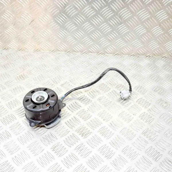 Moteur de ventilateur diffuseur OEM 1636336190 Lexus NX image 3
