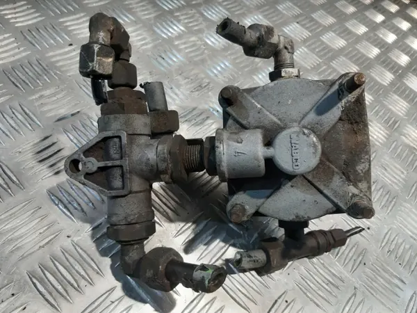 WABCO 9730110040 Valve de contrôle remorque - Occasion image 7