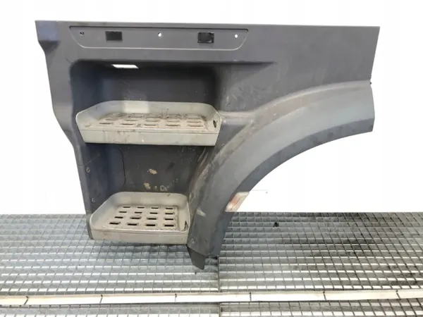 DAF XF Vasen Ohjaamon Portaat OEM 1835023LH - Käytetty image 2