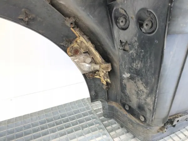 DAF XF Vasen Ohjaamon Portaat OEM 1835023LH - Käytetty image 5