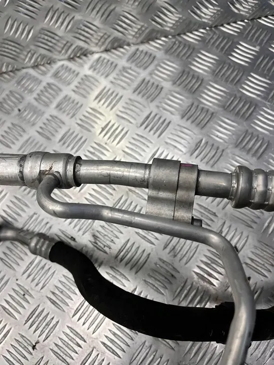 Ilmastointiputki BMW 1 F20 3 F30 OEM 9337134 9337127 image 4