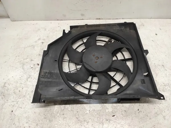 BMW 3 E46 98-1.9 Kylarrubrik image 4