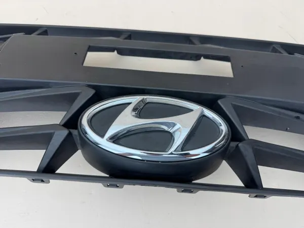 Grille de pare-chocs avant Hyundai I20 OEM 86365-Q0000 image 10