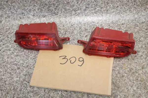 OEM 2189060448/0200 Sumuvalot takana Mercedes CLS:lle image 2