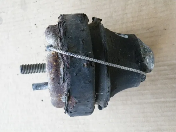 Volvo S80 I 2.9 T6 Moottorin Kiinnike 9485551 image 6