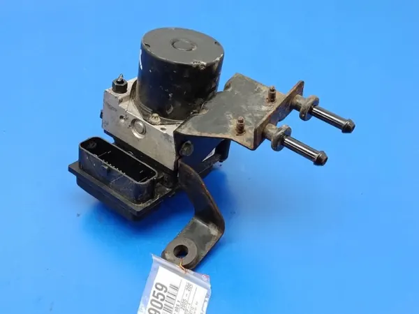 Pompe ABS VW Polo 9N OEM 6Q0614117S Occasion image 2