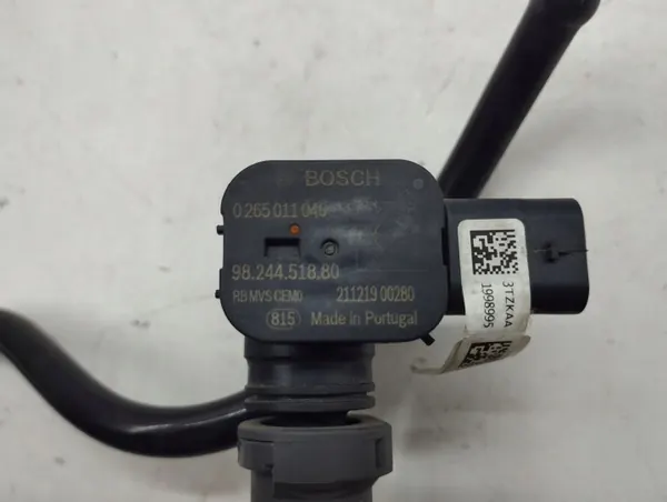 Kraftstoffdrucksensor OEM 9844064080 für Opel Mokka B image 3