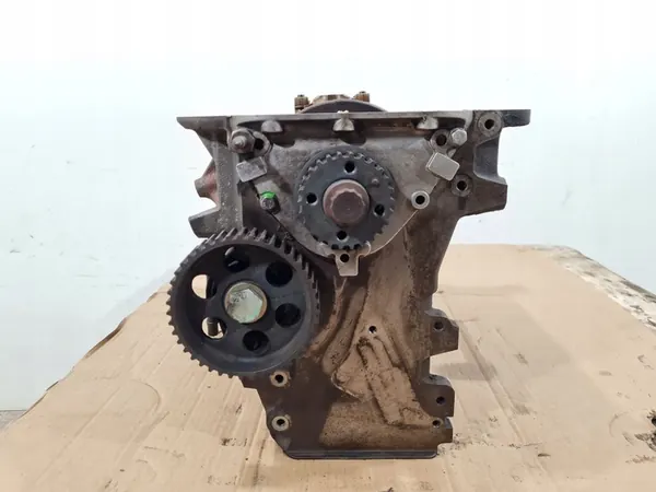 Audi OE 058103021E motorblock image 3