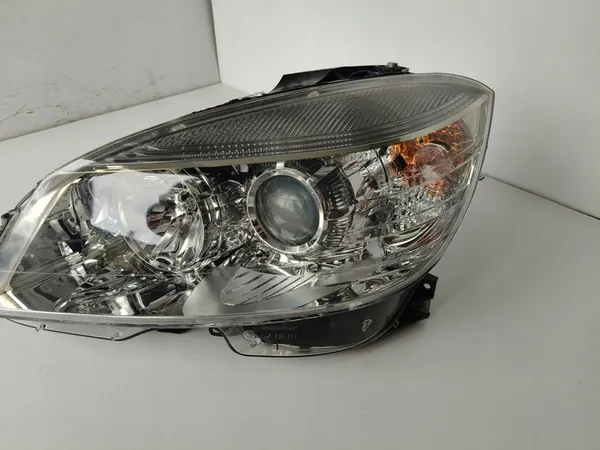 Linker koplamp Mercedes C-Klasse W204 07-10 A2048208361 image 2