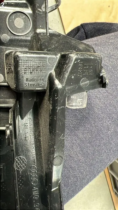 AUDI Q7 SQ7 II 4M0 BENTLEY BENTAYGA Indicador LED Direito image 3