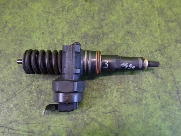 Injector Seat OEM 038130073R - Usado image 2