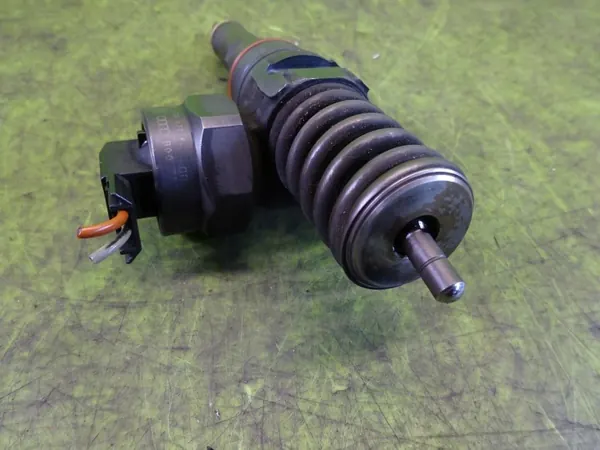Injector Seat OEM 038130073R - Usado image 3