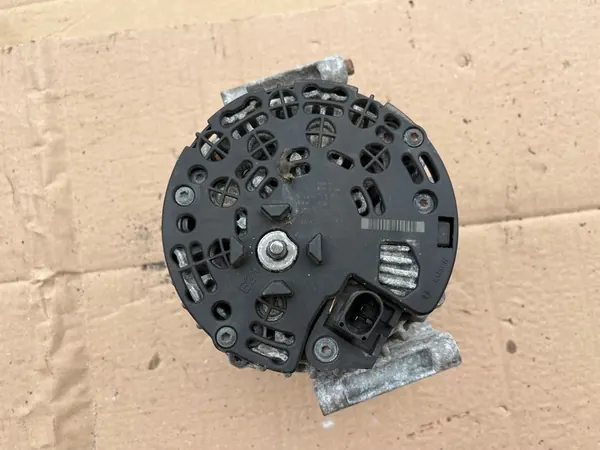 Vaihtovirtageneraattori Volvo XC60 3.0 T6 2008-2016 0121715009 image 2