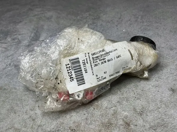Bromsvätskebehållare OEM 585111P105 för Kia Venga image 3