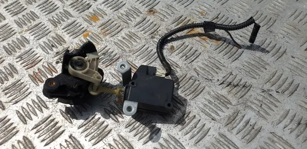 Actuateur de Verrou de Coffre Toyota Aygo I OEM image 3