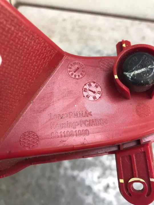 Rear Right Bumper Light Peugeot 5008 II 9811981980 image 6