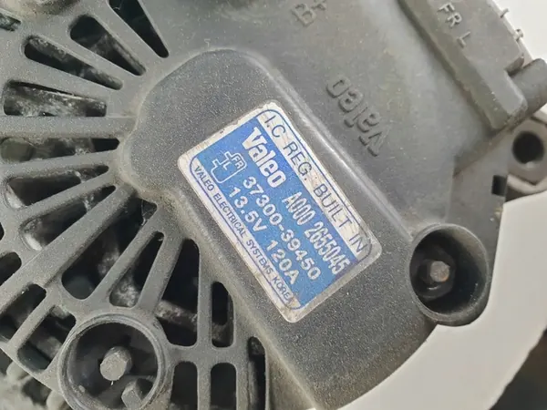 KIA SORENTO 03-09 3.5 V6 Vaihtovirtageneraattori OEM 3730039450 image 2