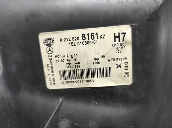 MERCEDES E W212 Linker Koplamp H7 image 4