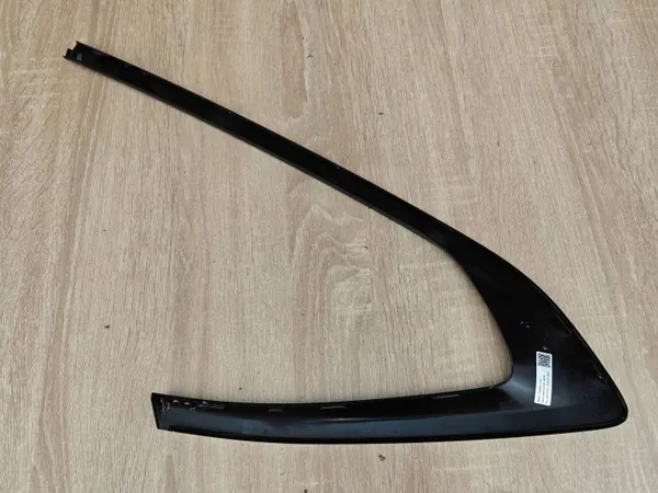 BMW G26 Garniture Vitre OEM 7483002 Droit Arrière image 4