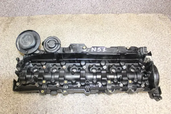 Couvercle de soupape BMW N57D30A OEM 7800309 - Occasion image 2
