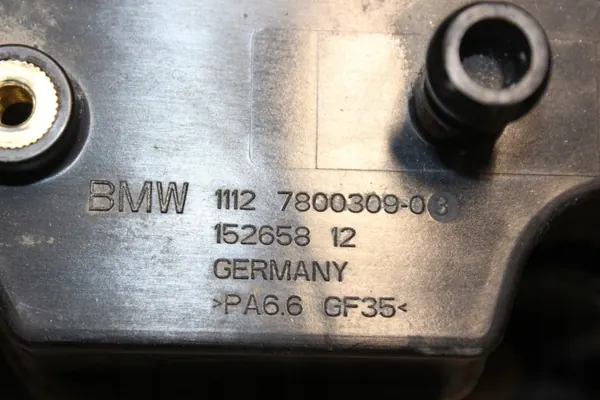 Couvercle de soupape BMW N57D30A OEM 7800309 - Occasion image 4