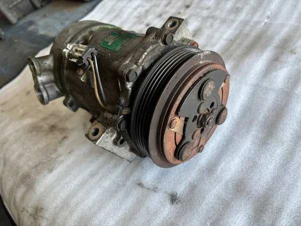 Ilmastointikompressori Opel Astra II 1.6 8V image 2