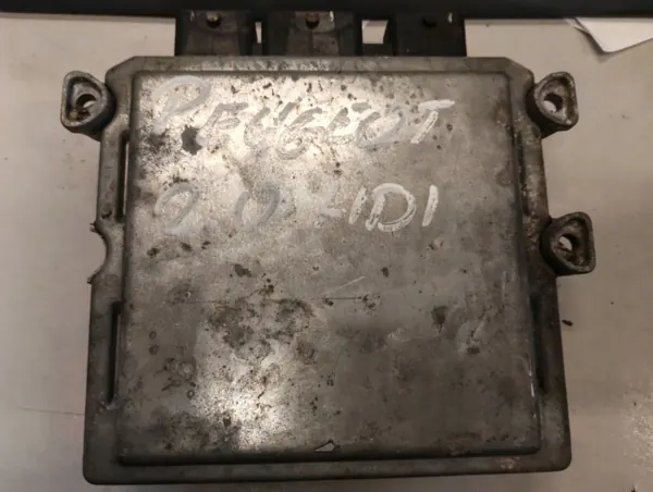 Peugeot Motorstyrenhet SW9653059380 - Begagnad OEM image 3