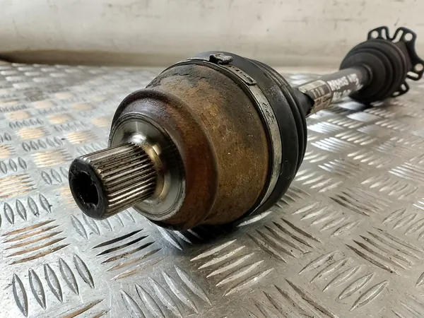 Vänster drivaxel Audi A6 C6 image 5