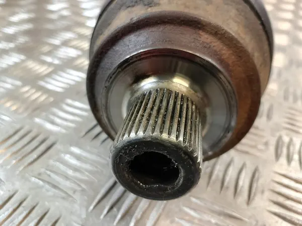 Vänster drivaxel Audi A6 C6 image 6