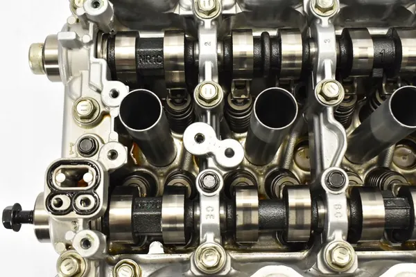 Camshaft Cover 11101-49526 Toyota Yaris III P13 1.5 VVTI image 3