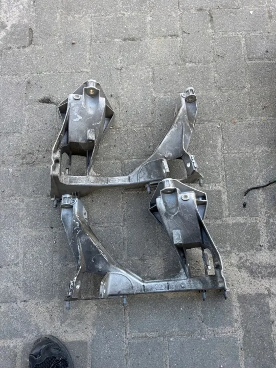 Support de chariot Porsche 718 OEM 260729 L+R Occasion image 2
