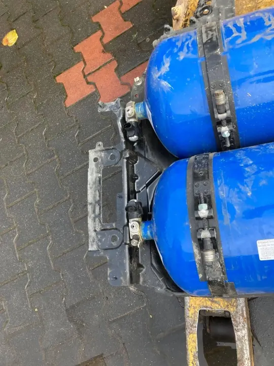Skoda Octavia Mk3 CNG-tank OEM 5Q0201076R image 4