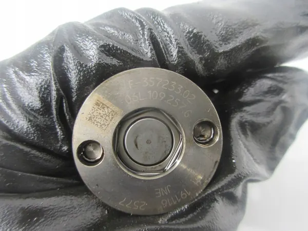 Styrventil Audi A4 Q5 VW Golf R 2.0 TSI OEM image 3