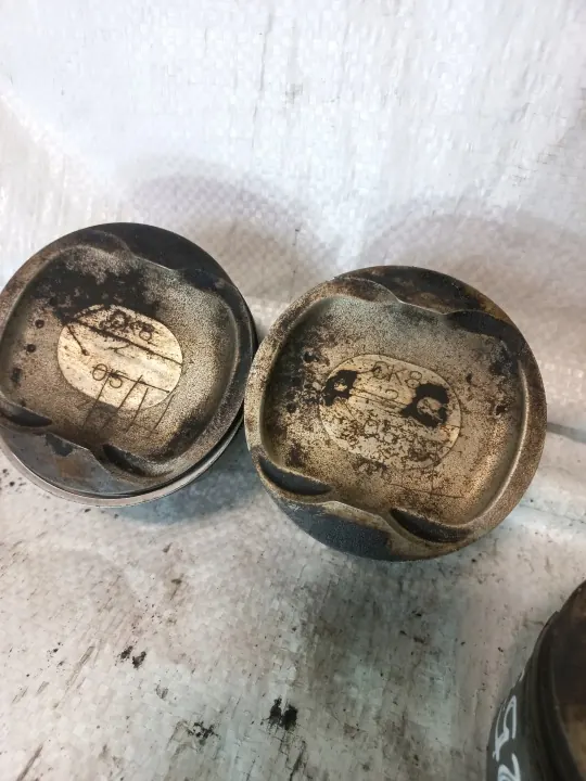Gebrauchter Nissan Kolben & Pleuel MR20DE 2.0L image 5