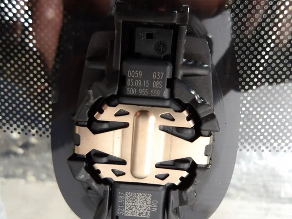WIT7093 OEM voorruit sensor voor VW Passat B8 image 4