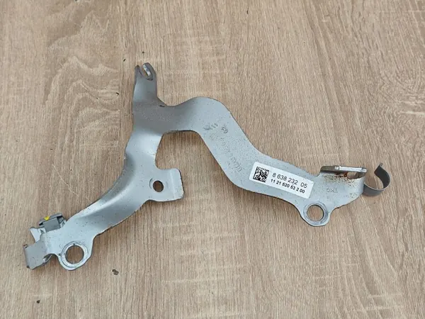 Katalysatorfäste OEM 8638232 image 2