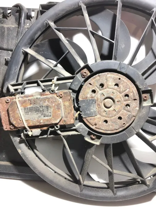 Kylarfläkt Volvo V50 2.0 Diesel OEM 0130303939 image 3