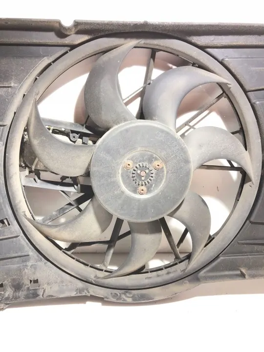 Kylarfläkt Volvo V50 2.0 Diesel OEM 0130303939 image 7