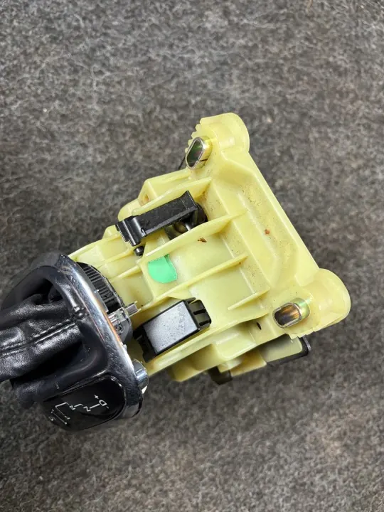 Sélecteur de vitesse Mercedes W203 2.2 CDI OEM A2032675524 image 10