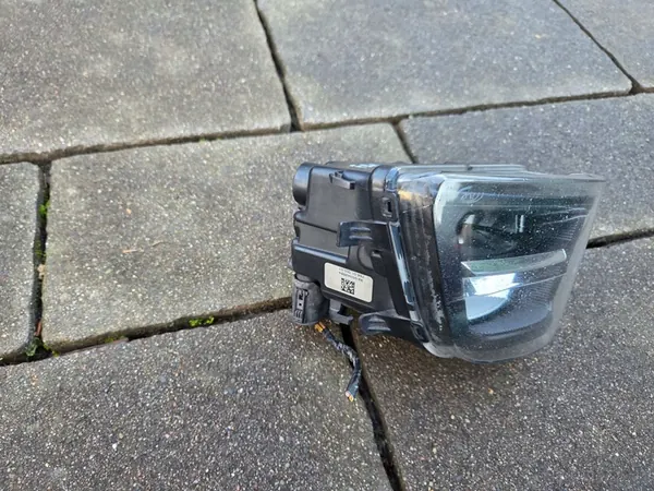 BMW 7 F01 F02 Lift Halógeno LED Direito 7311288 image 3