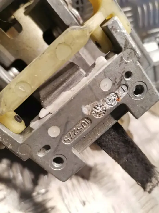 Pieza de dirección Mini OE OEM 105275 - Usada image 4