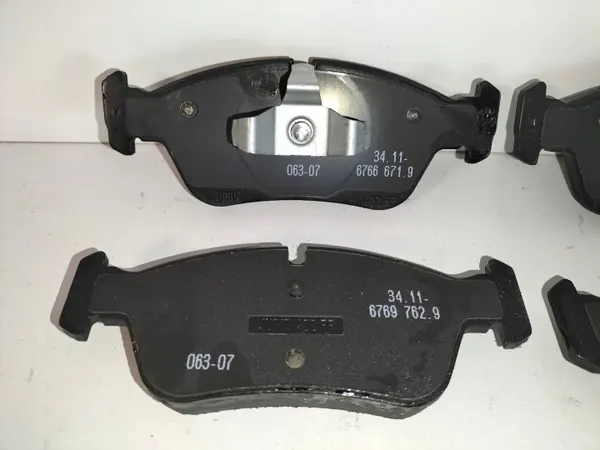 OEM 34116769763 voorremblokken voor BMW 1/3 Serie image 4