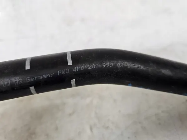 Tuyau de ventilation filtre à charbon OEM 4M0201997K Audi Q7 image 6