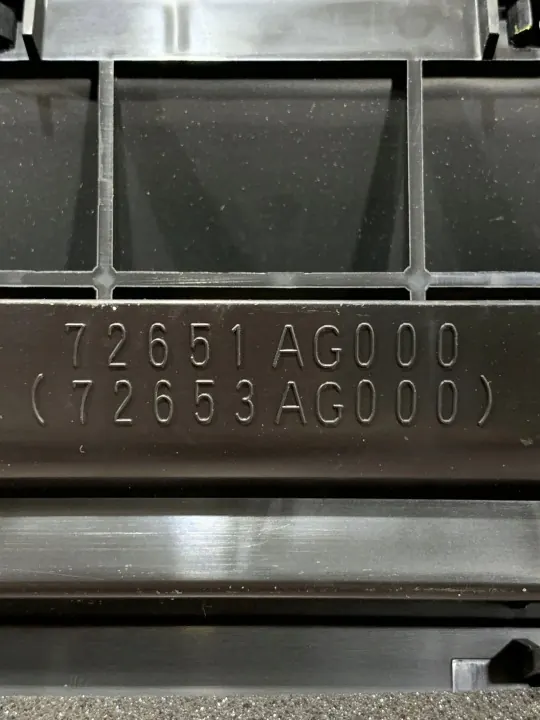 Subaru OE Tuuletusritilä OEM 72651AG000 - Käytetty image 6