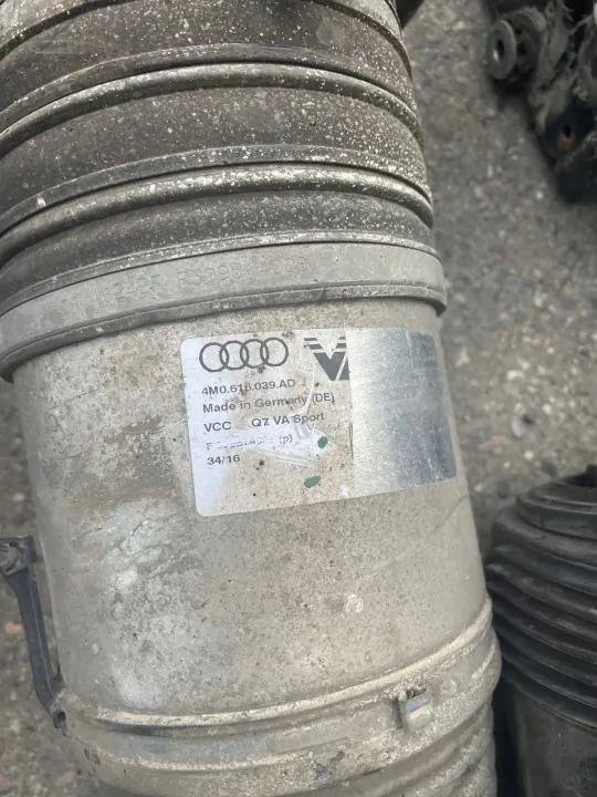 Conjunto Pneumático Audi OE OEM 4M0616039BF Usado image 5